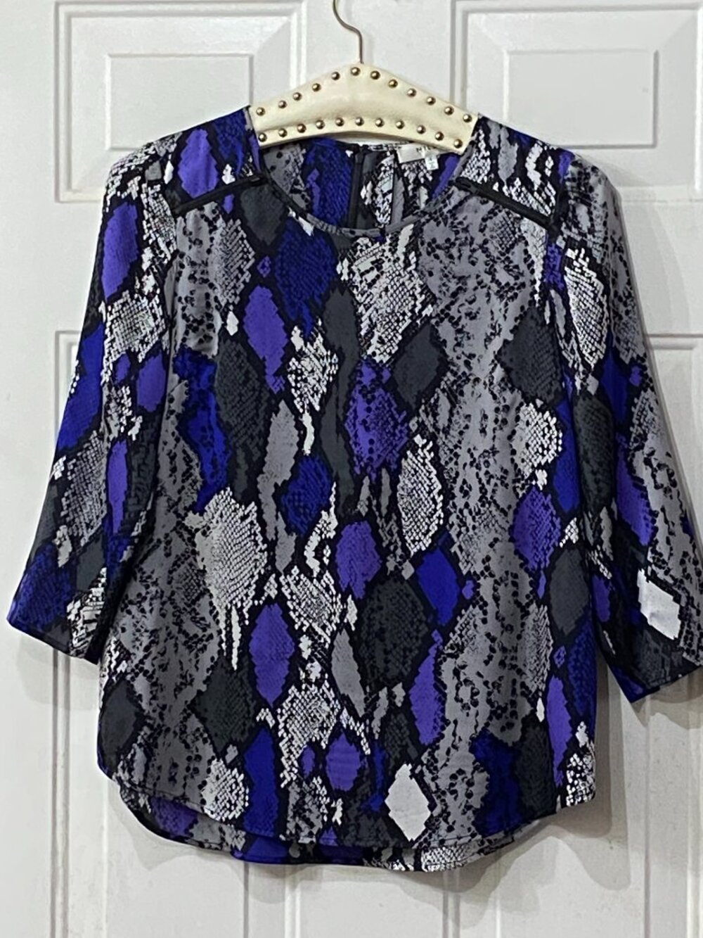 Vtg MILLY Silk Sz 4 (S) Blouse 3/4 Sleeve Black/Purple/Gray/White Snake